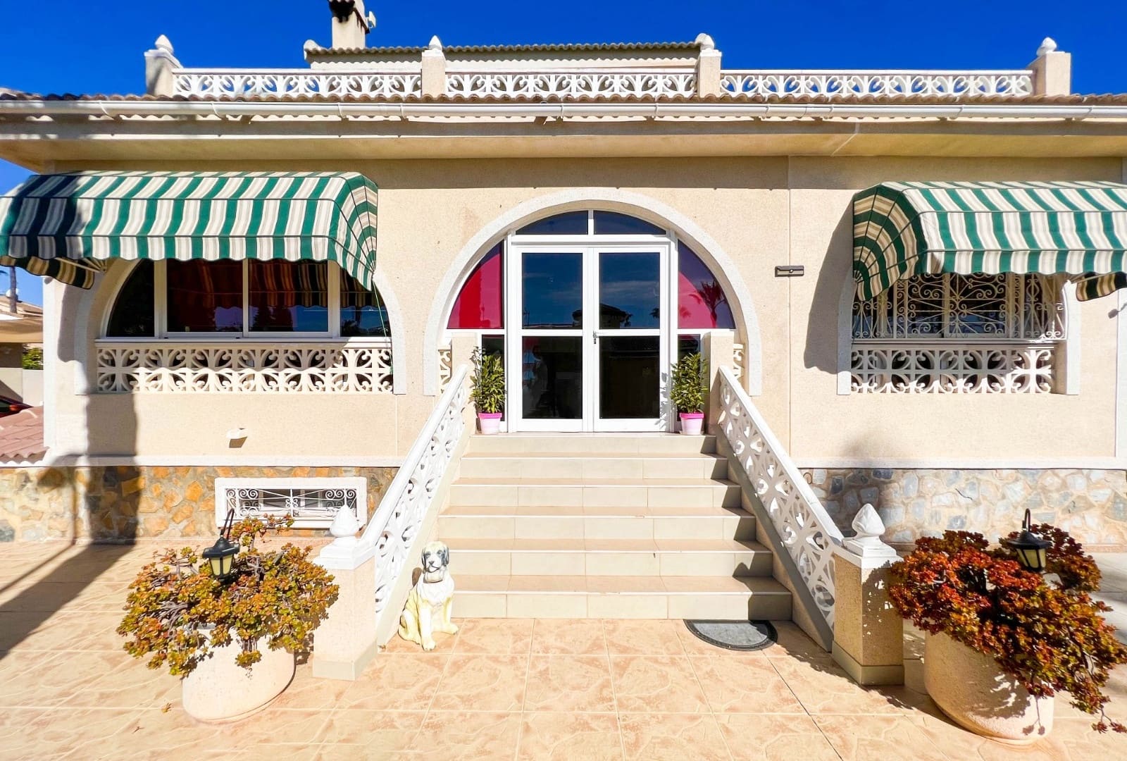 5 sypialnia Willa na sprzedaż w Ciudad Quesada z basenem - 599 900 € (Ref: 9471589)