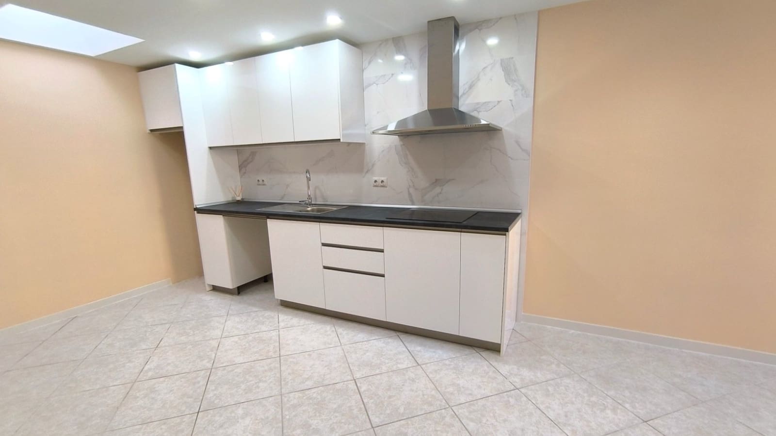 2 bedroom Bungalow for sale in Torrevieja - € 119,000 (Ref: 9483191)