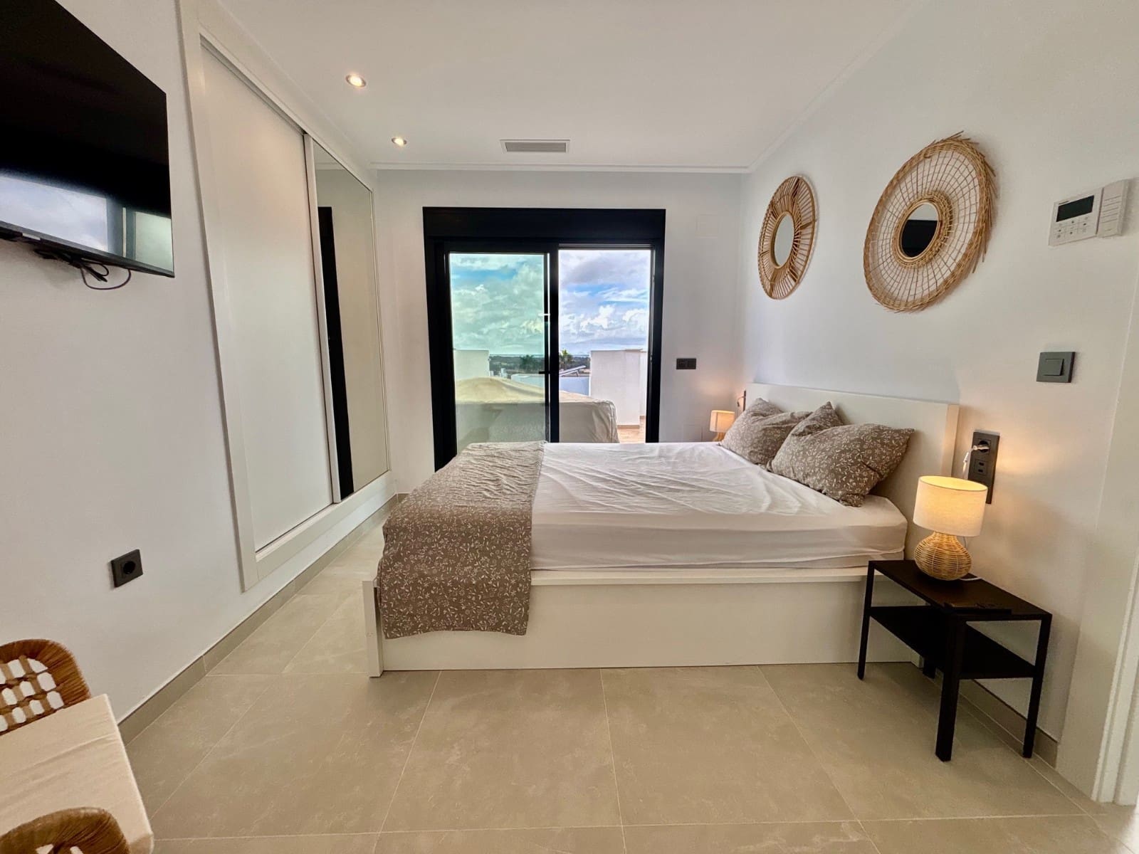 2 bedroom Villa for sale in Benijofar with pool - € 429,500 (Ref: 9489967)