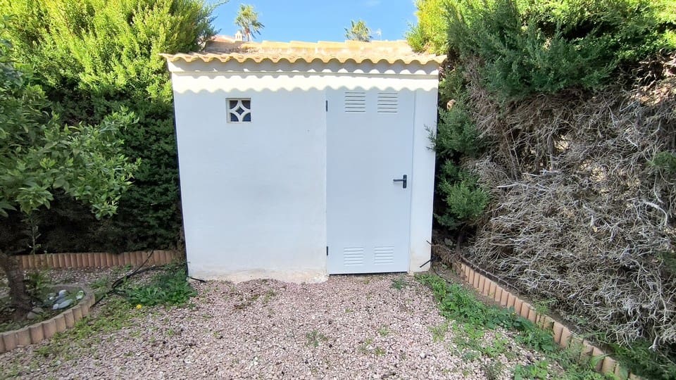 3 bedroom Villa for sale in Ciudad Quesada with pool garage - € 525,000 (Ref: 9500627)