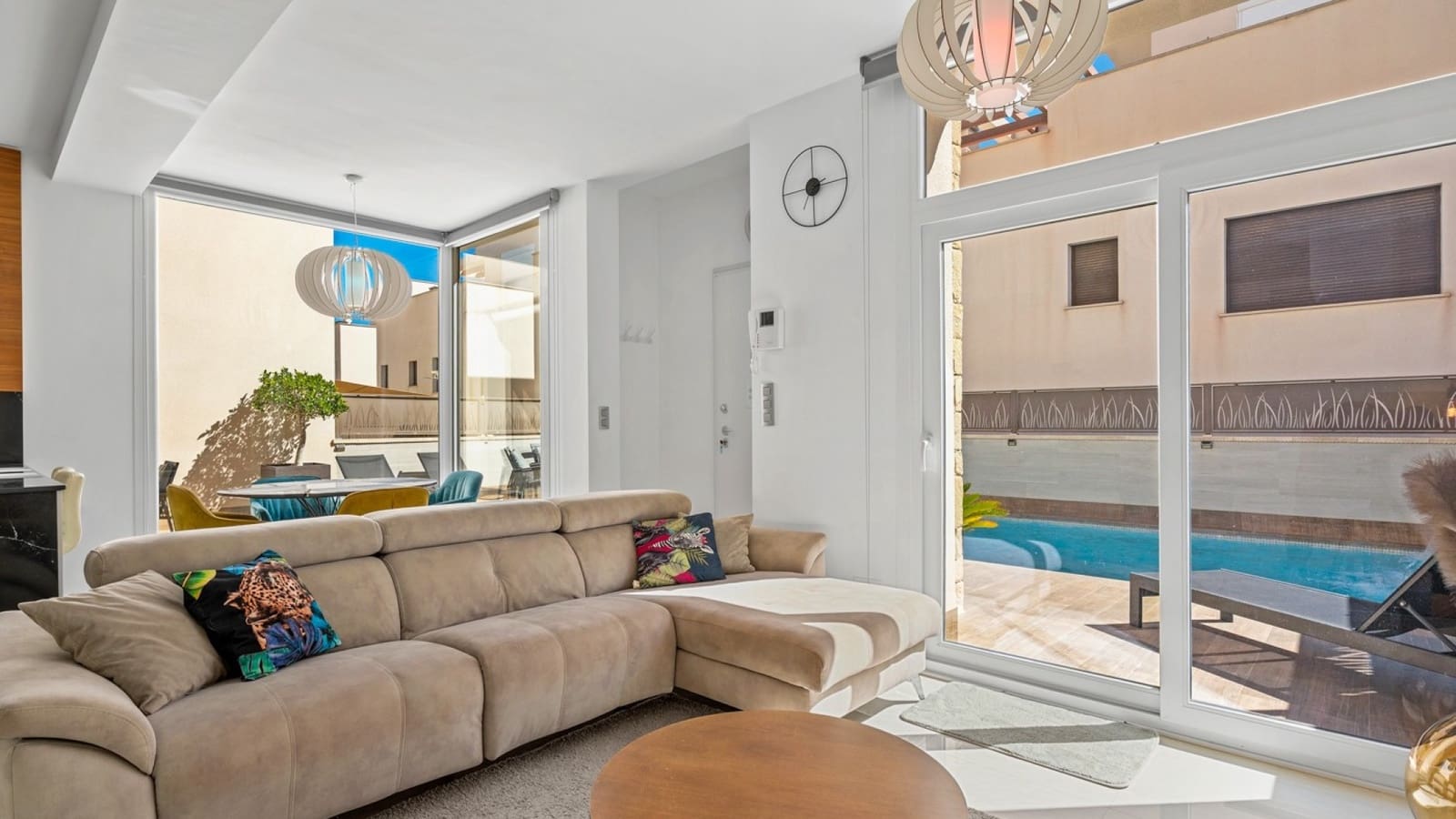 3 soverom Villa til salgs i Ciudad Quesada med svømmebasseng - € 399 999 (Ref: 9525292)