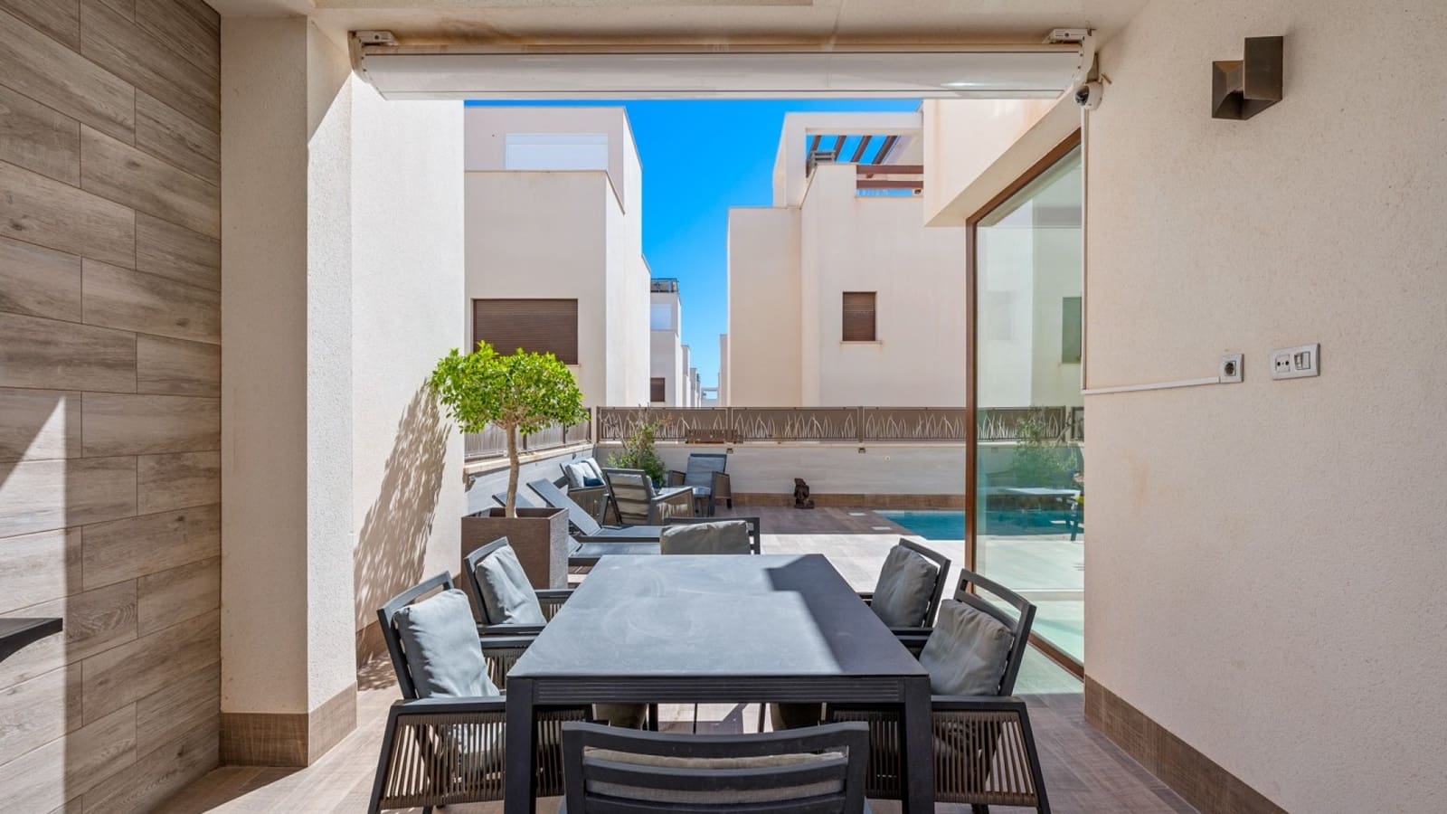 3 soverom Villa til salgs i Ciudad Quesada med svømmebasseng - € 399 999 (Ref: 9525292)