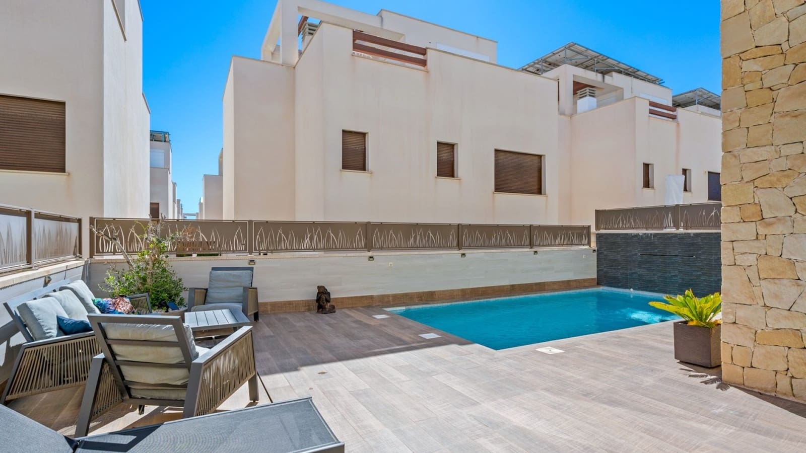 3 soverom Villa til salgs i Ciudad Quesada med svømmebasseng - € 399 999 (Ref: 9525292)