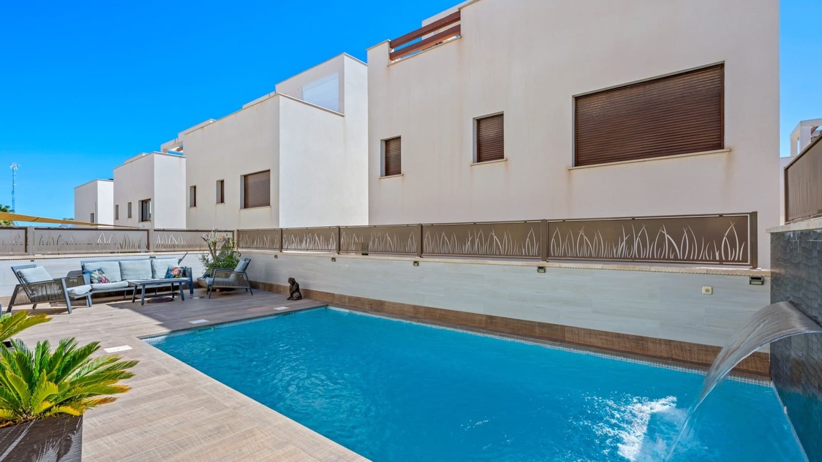 3 soverom Villa til salgs i Ciudad Quesada med svømmebasseng - € 399 999 (Ref: 9525292)