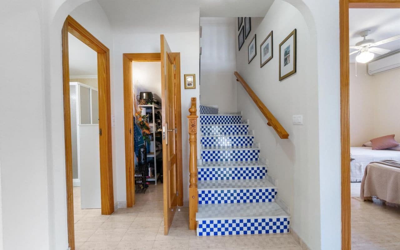 3 soverom Hus til salgs i Playa Flamenca med svømmebasseng - € 239 000 (Ref: 9525667)