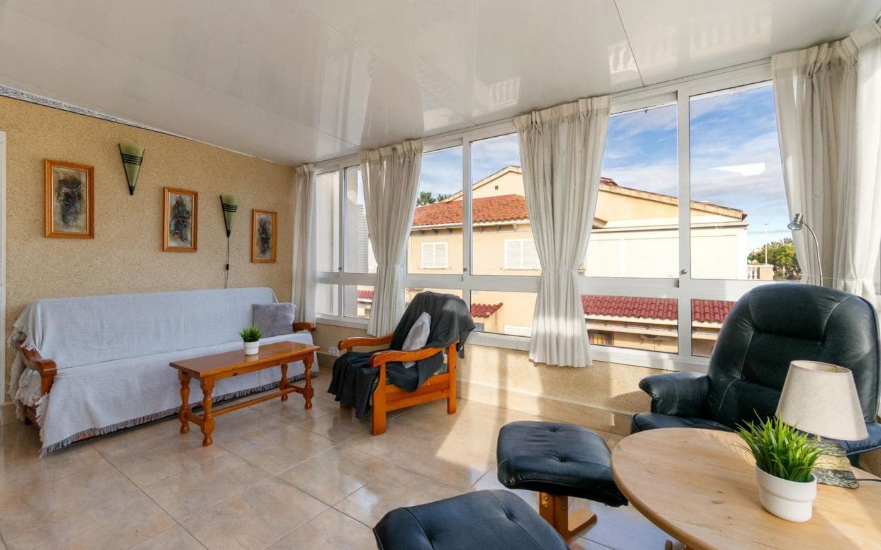 3 soverom Hus til salgs i Playa Flamenca med svømmebasseng - € 239 000 (Ref: 9525667)