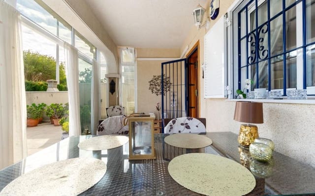 3 soverom Hus til salgs i Playa Flamenca, Orihuela med svømmebasseng - € 239 000 (Ref: 9525667)