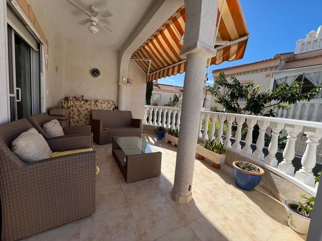 2 bedroom Townhouse for sale in Algorfa with garage - € 200,000 (Ref: 9542043)