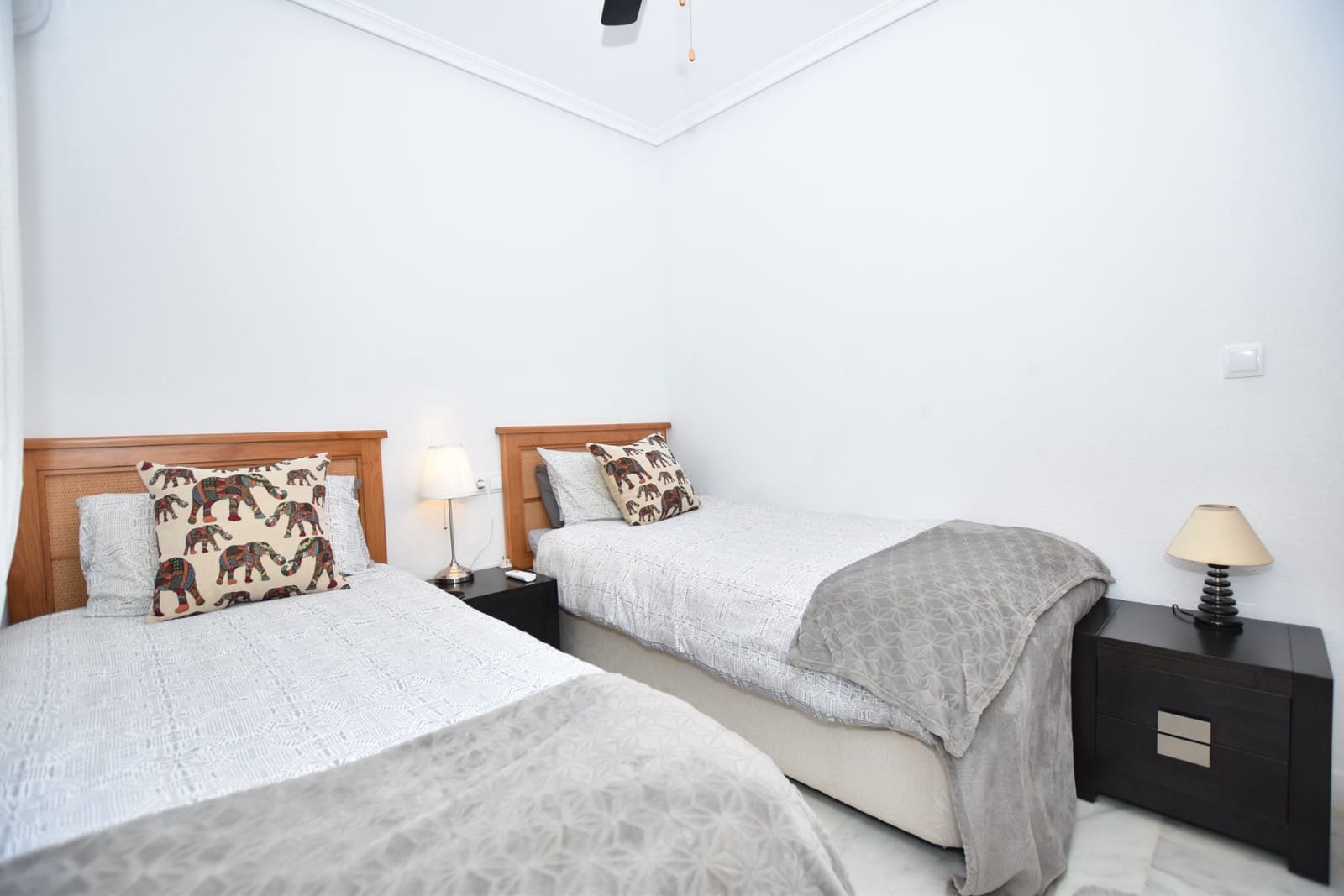 2 bedroom Bungalow for sale in Algorfa with pool - € 225,000 (Ref: 9542044)