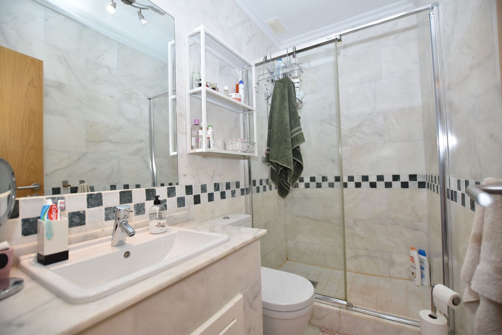 2 bedroom Bungalow for sale in Algorfa with pool - € 225,000 (Ref: 9542044)