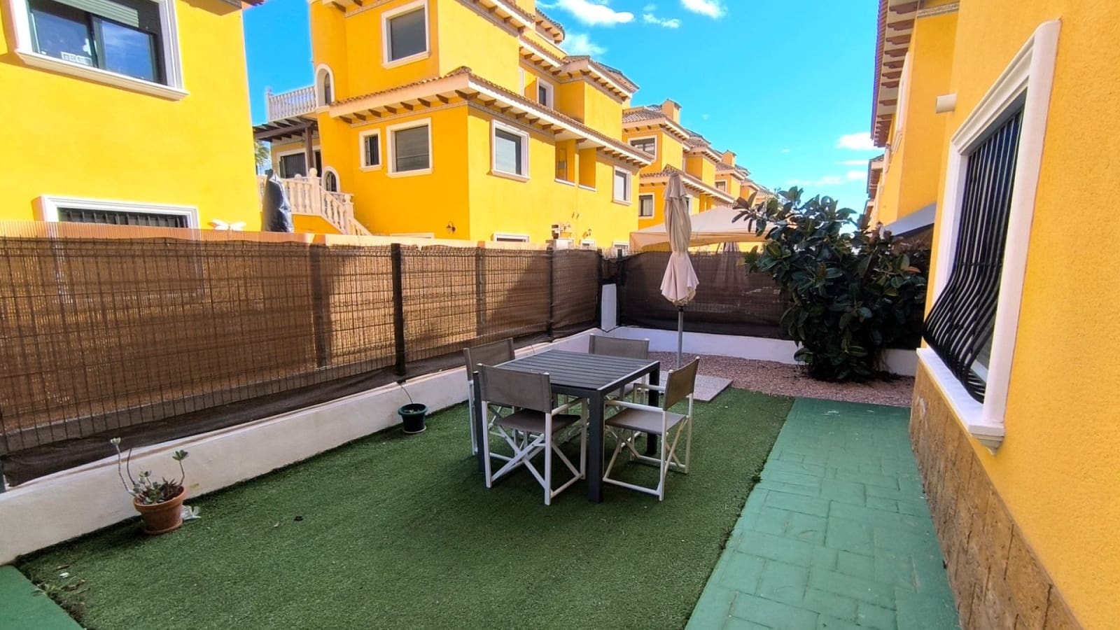 2 sovrum Semi-fristående Villa till salu i Ciudad Quesada med pool - 250 000 € (Ref: 9542046)