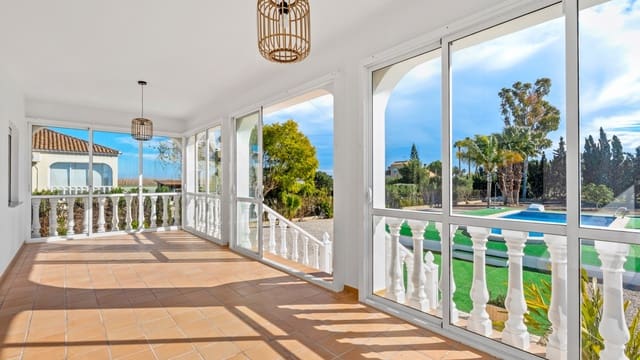 4 soveværelse Finca/Landehus til salg i Dolores med swimmingpool garage - € 560.000 (Ref: 9542537)