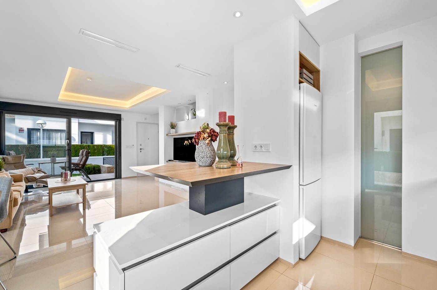 3 soverom Kjedet enebolig til salgs i Ciudad Quesada med svømmebasseng - € 399 000 (Ref: 9556194)