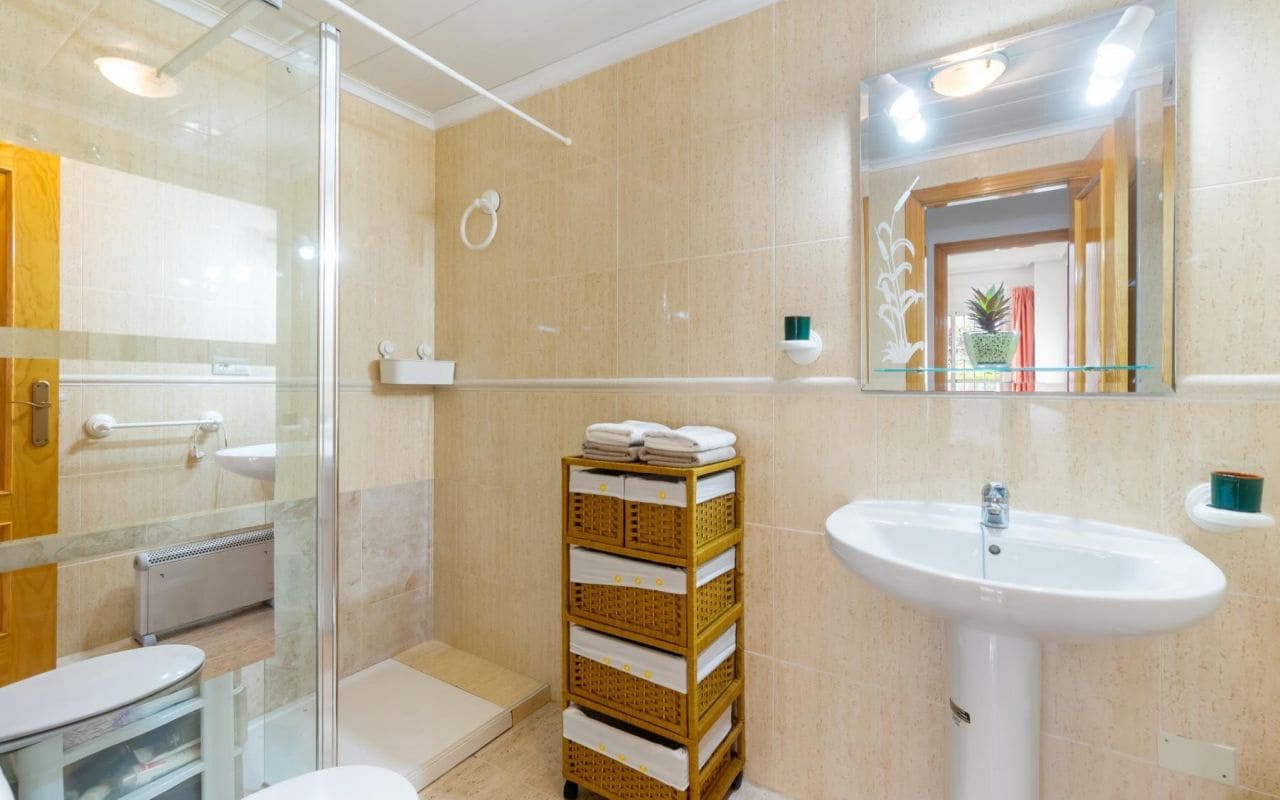 2 camera da letto Appartamento in vendita in Playa Flamenca con piscina - 185.000 € (Rif: 9558969)