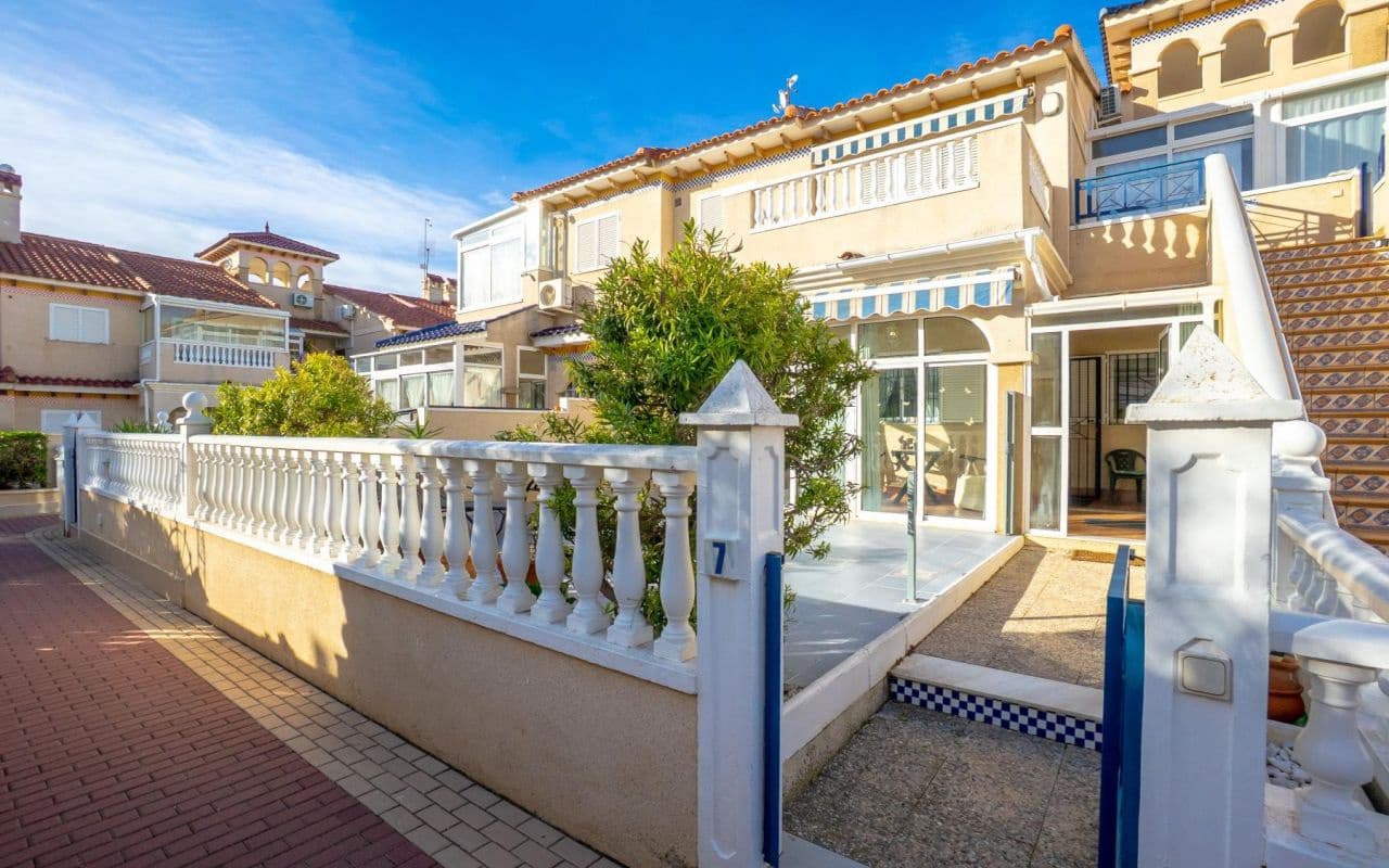 2 camera da letto Appartamento in vendita in Playa Flamenca con piscina - 185.000 € (Rif: 9558969)