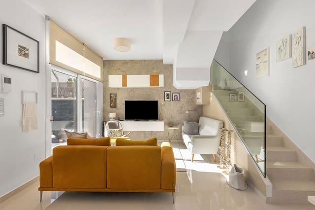 3 bedroom Villa for sale in Ciudad Quesada, Rojales with pool - € 489,000 (Ref: 9559296)