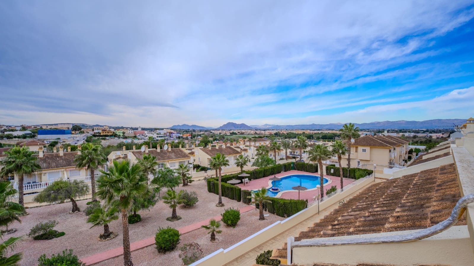 3 soveværelse Byhus til salg i Benimar med swimmingpool garage - € 249.950 (Ref: 9559496)