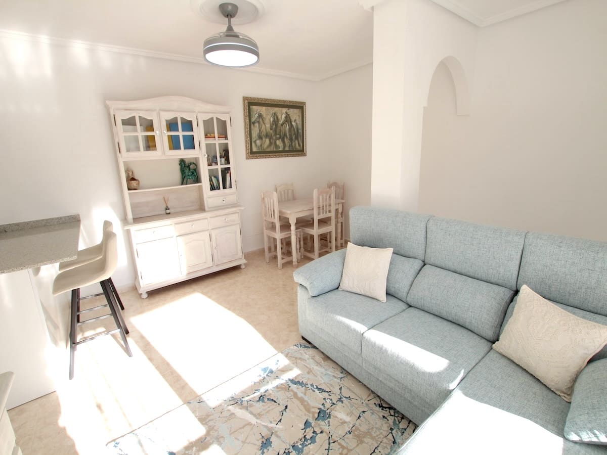 2 Zimmer Apartment zu verkaufen in Ciudad Quesada mit Pool - 139.950 € (Ref: 9562225)