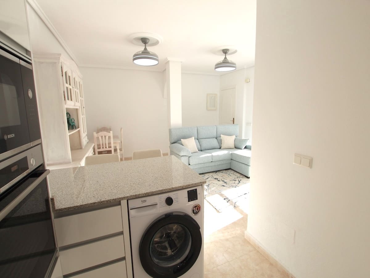 2 Zimmer Apartment zu verkaufen in Ciudad Quesada mit Pool - 139.950 € (Ref: 9562225)