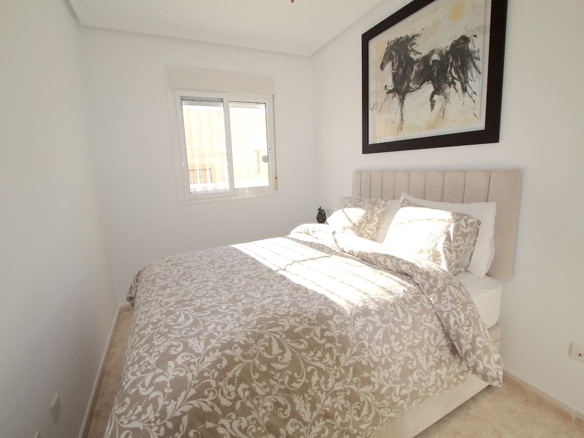 2 Zimmer Apartment zu verkaufen in Ciudad Quesada mit Pool - 139.950 € (Ref: 9562225)