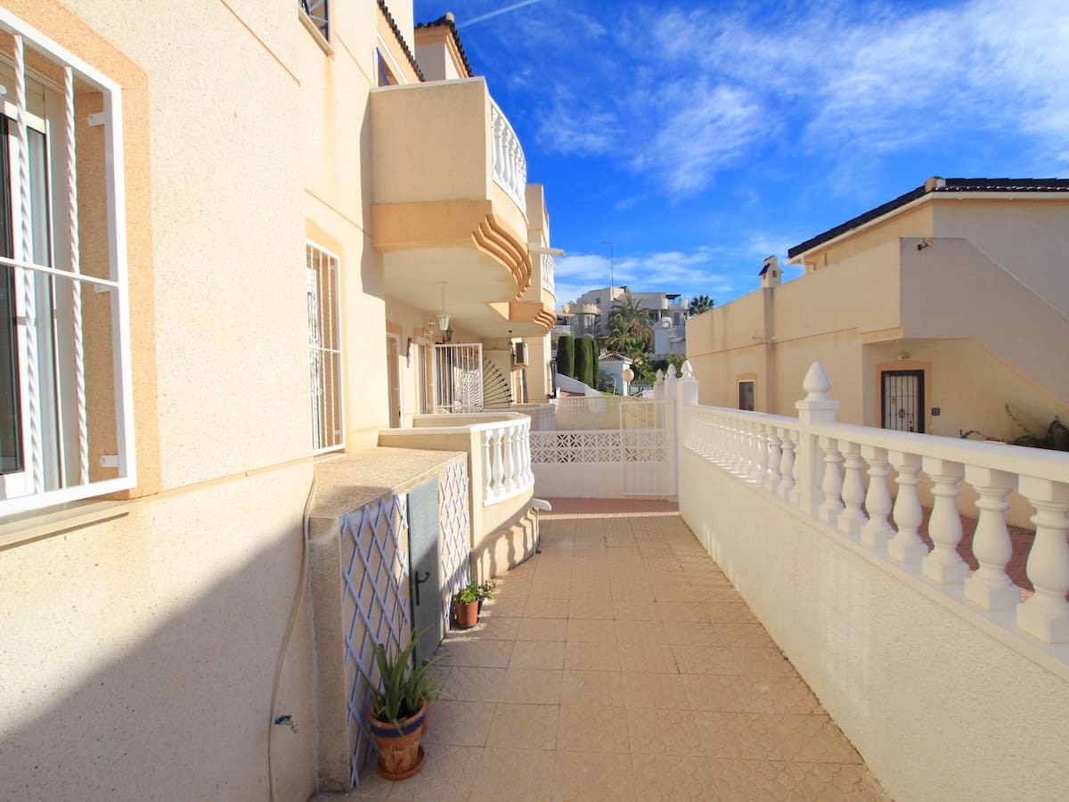 2 Zimmer Apartment zu verkaufen in Ciudad Quesada mit Pool - 139.950 € (Ref: 9562225)