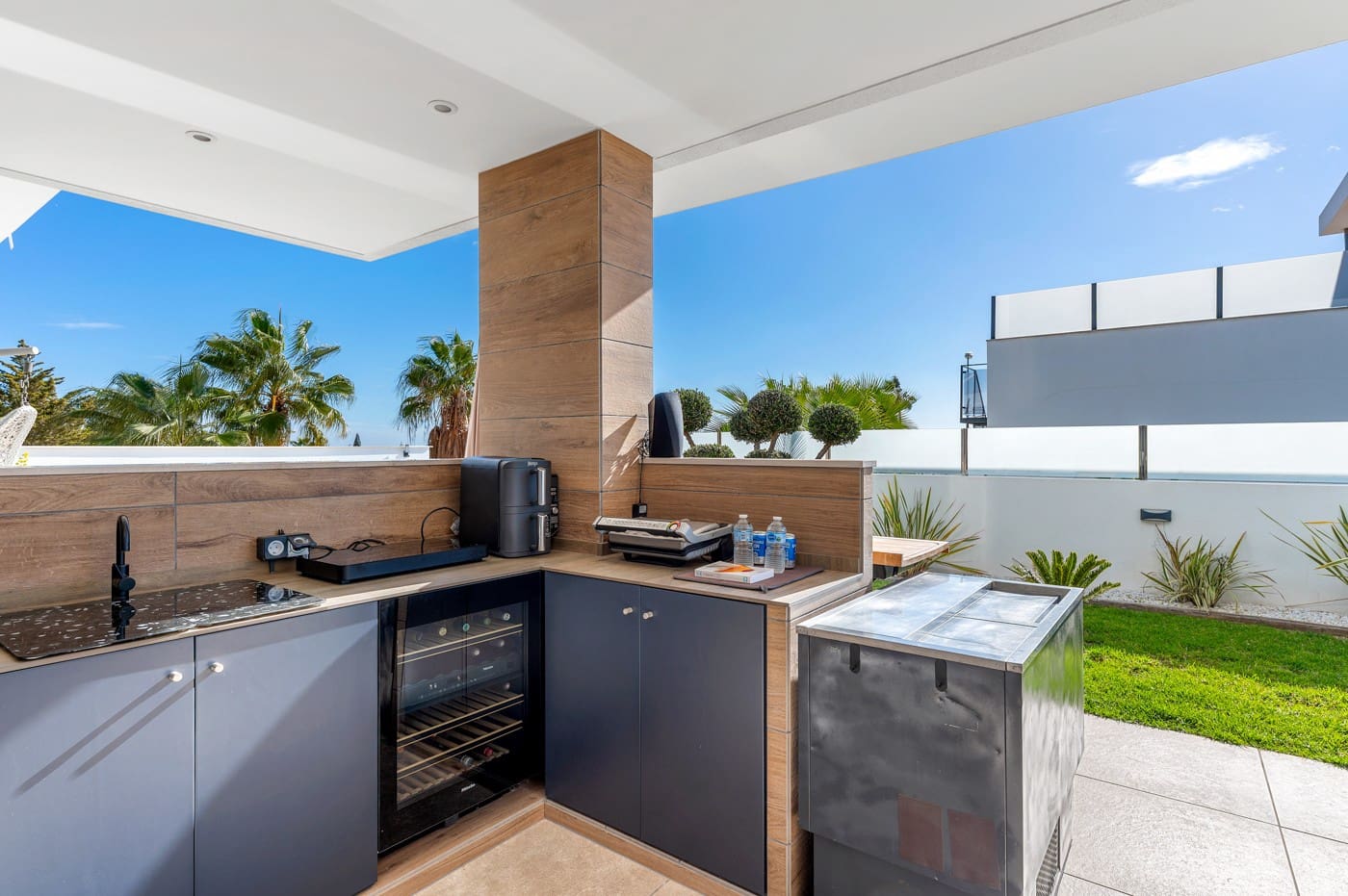 4 bedroom Villa for sale in Ciudad Quesada with pool - € 950,000 (Ref: 9569483)