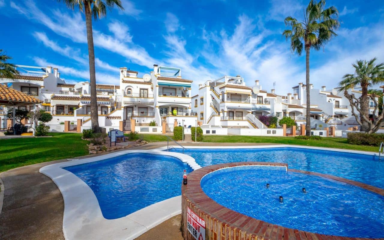 4 soveværelse Villa til salg i Los Dolses med swimmingpool garage - € 395.000 (Ref: 9588159)