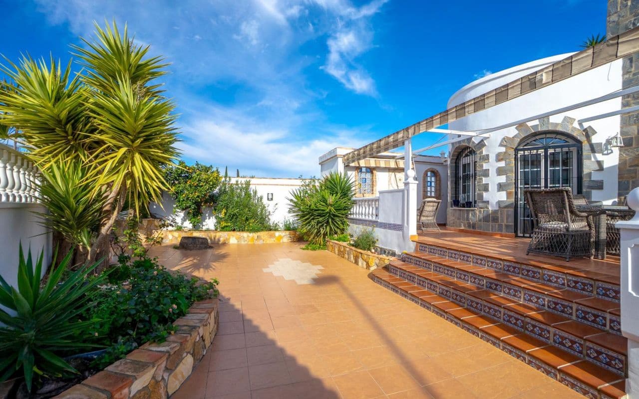 4 soveværelse Villa til salg i Los Dolses med swimmingpool garage - € 395.000 (Ref: 9588159)