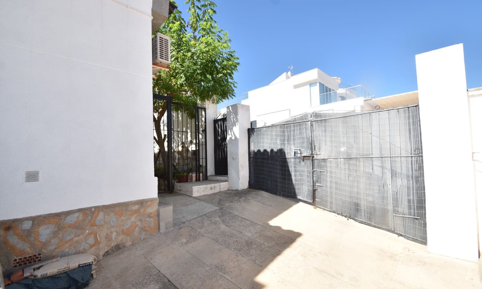 2 soveværelse Villa til salg i Ciudad Quesada med swimmingpool - € 279.000 (Ref: 9597154)