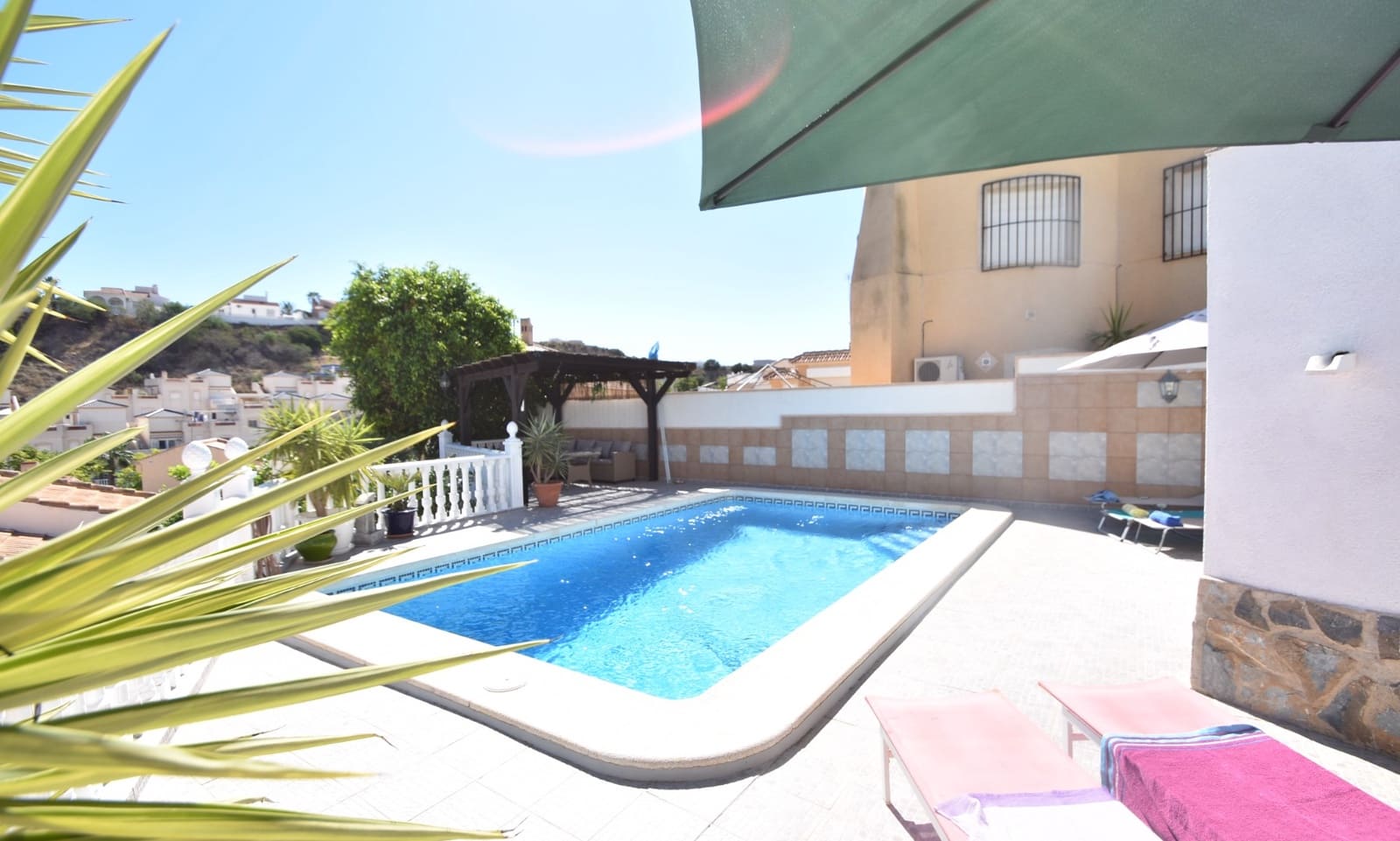 2 soveværelse Villa til salg i Ciudad Quesada med swimmingpool - € 279.000 (Ref: 9597154)