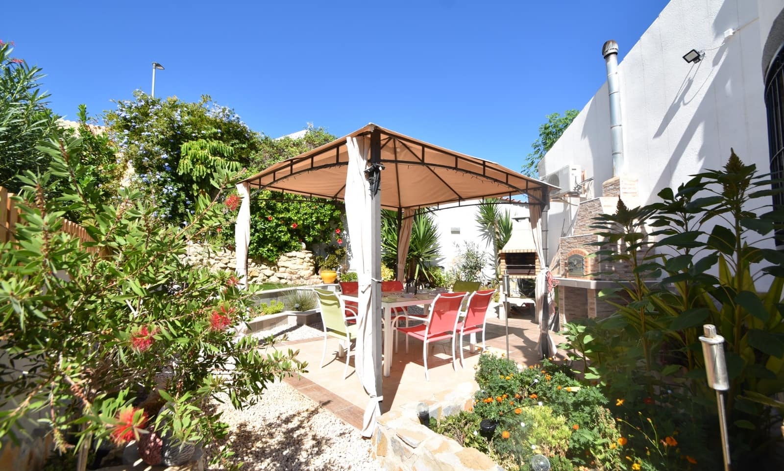 2 soveværelse Villa til salg i Ciudad Quesada med swimmingpool - € 279.000 (Ref: 9597154)