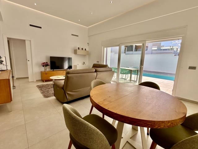 3 soveværelse Villa til salg i Benijófar med swimmingpool - € 569.500 (Ref: 9606392)