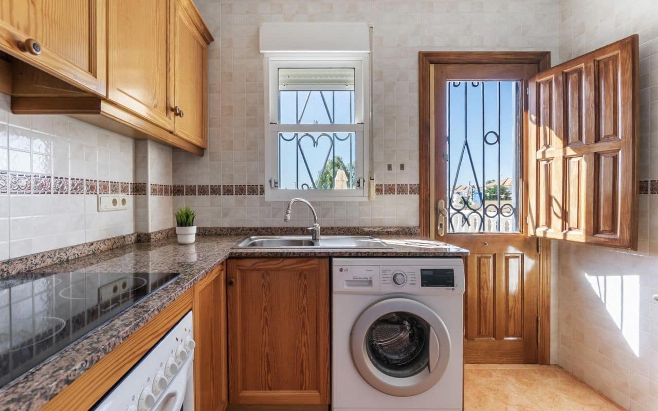 3 soveværelse Byhus til salg i Orihuela Costa med swimmingpool - € 195.000 (Ref: 9609554)