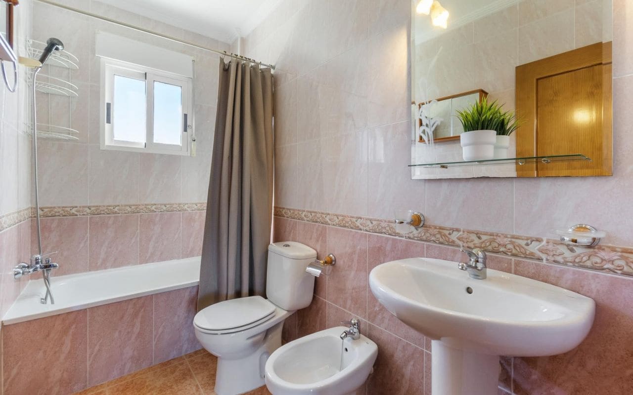 3 soveværelse Byhus til salg i Orihuela Costa med swimmingpool - € 195.000 (Ref: 9609554)