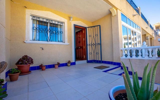 3 soverom Hus til salgs i Orihuela Costa, Orihuela med svømmebasseng - € 195 000 (Ref: 9609554)