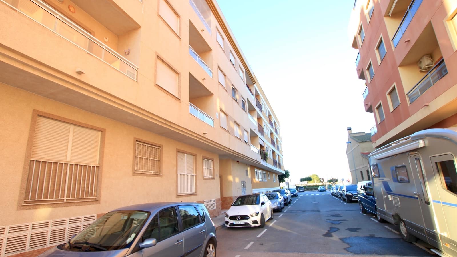 2 bedroom Apartment for sale in Formentera del Segura with pool - € 94,500 (Ref: 9614220)