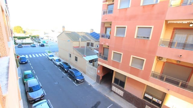 2 bedroom Apartment for sale in Formentera del Segura with pool - € 94,500 (Ref: 9614220)