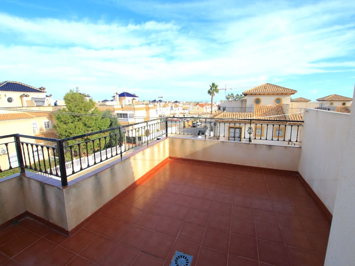 2 soverom Rekkehus til salgs i Cabo Roig med svømmebasseng - € 199 950 (Ref: 9614221)