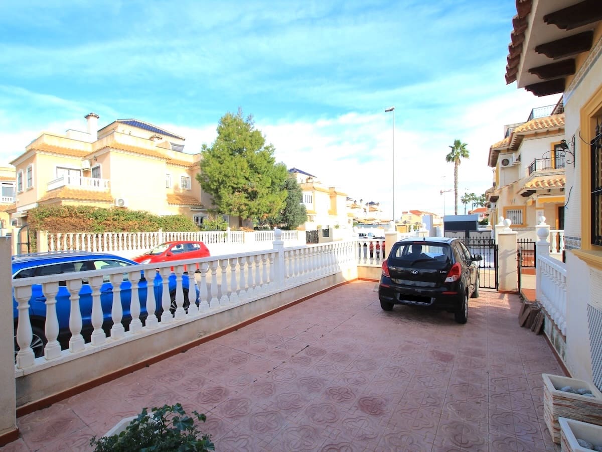 2 soverom Rekkehus til salgs i Cabo Roig med svømmebasseng - € 199 950 (Ref: 9614221)