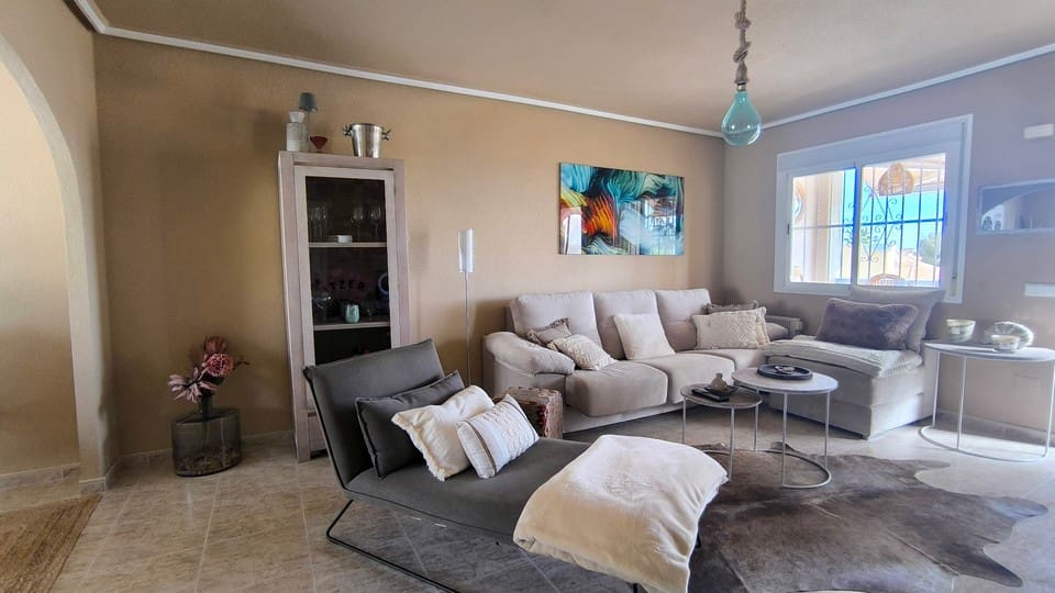 2 soveværelse Byhus til salg i Ciudad Quesada med swimmingpool garage - € 265.000 (Ref: 9618477)