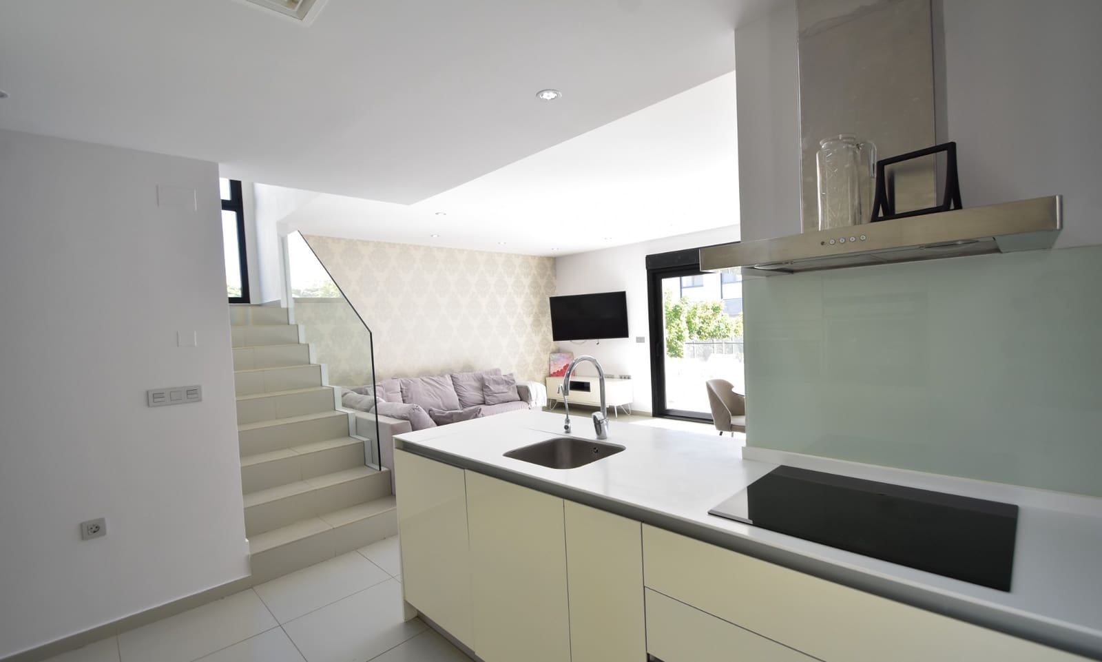 3 slaapkamer Villa te koop in Ciudad Quesada met zwembad - € 459.000 (Ref: 9628002)