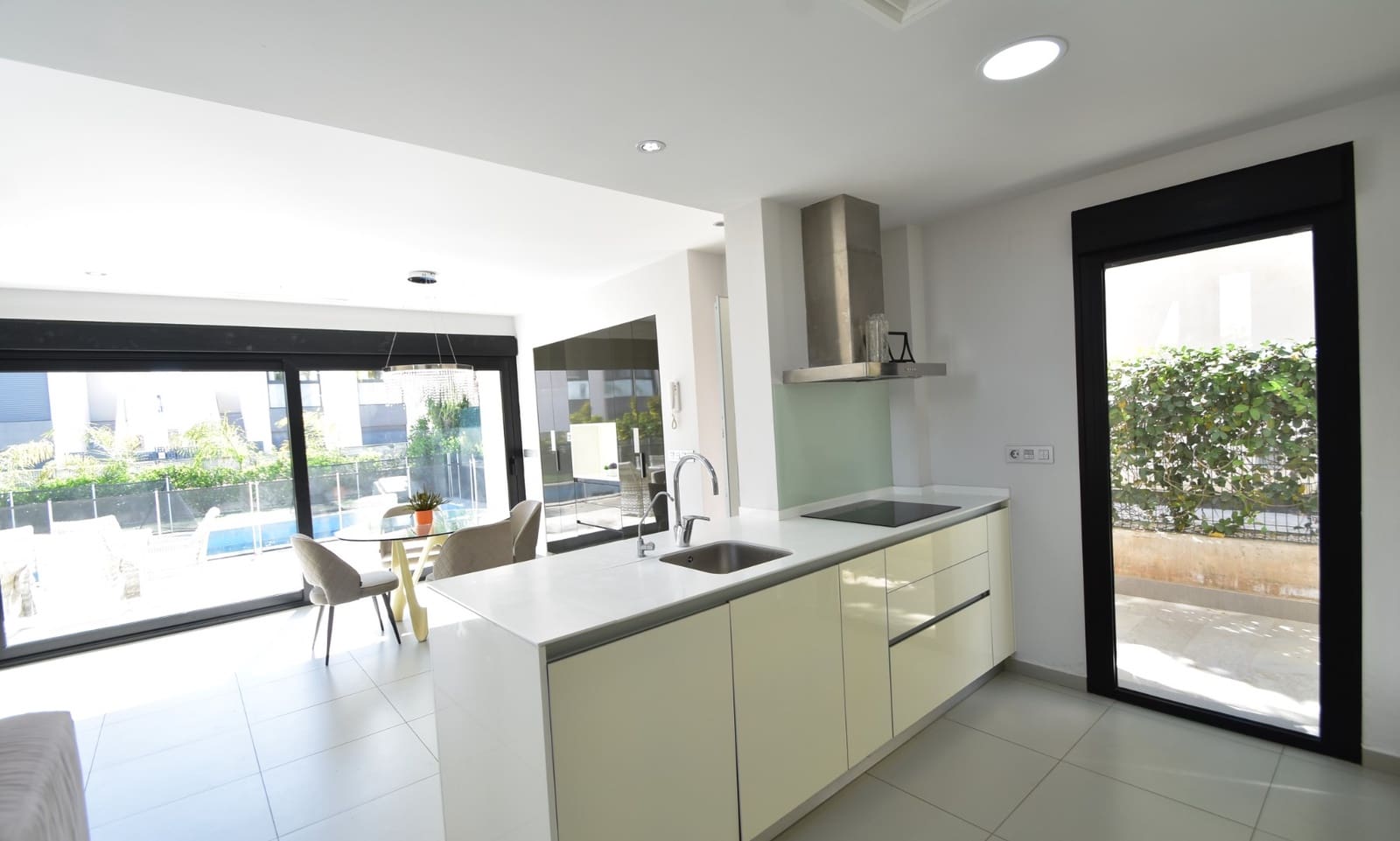 3 slaapkamer Villa te koop in Ciudad Quesada met zwembad - € 459.000 (Ref: 9628002)