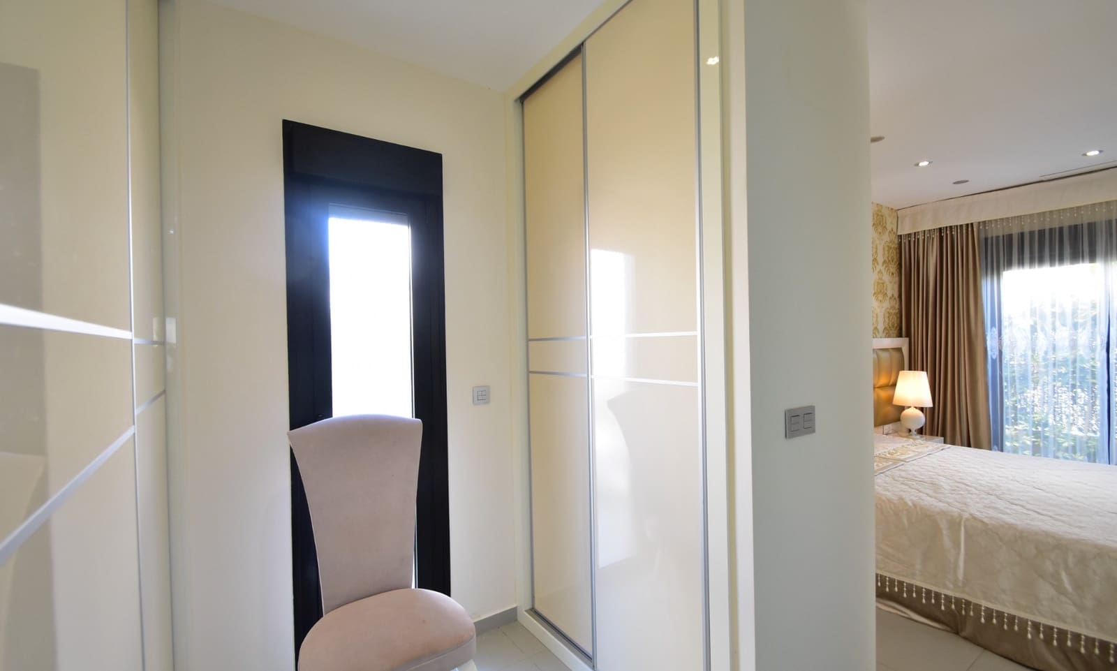 3 slaapkamer Villa te koop in Ciudad Quesada met zwembad - € 459.000 (Ref: 9628002)