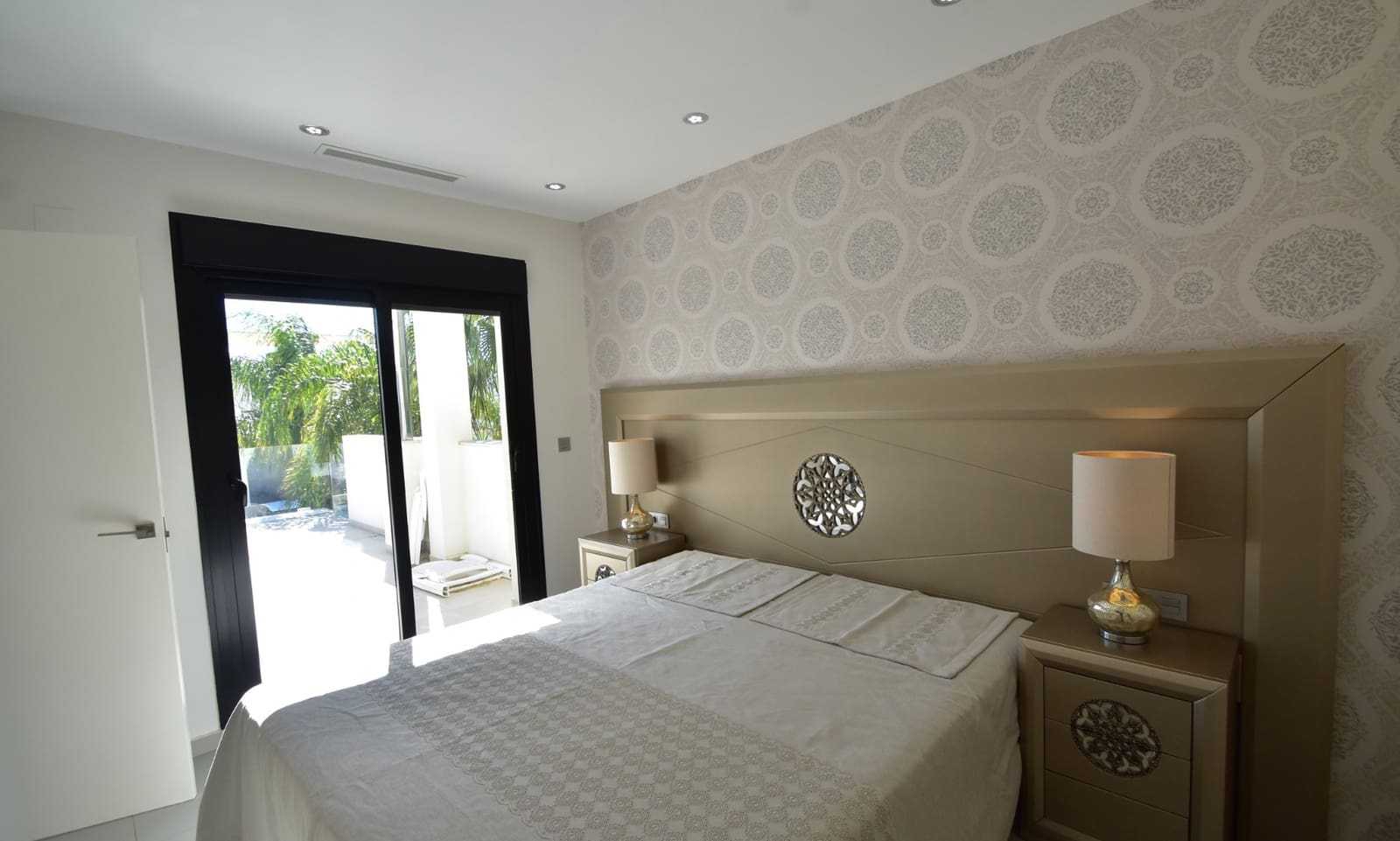 3 slaapkamer Villa te koop in Ciudad Quesada met zwembad - € 459.000 (Ref: 9628002)