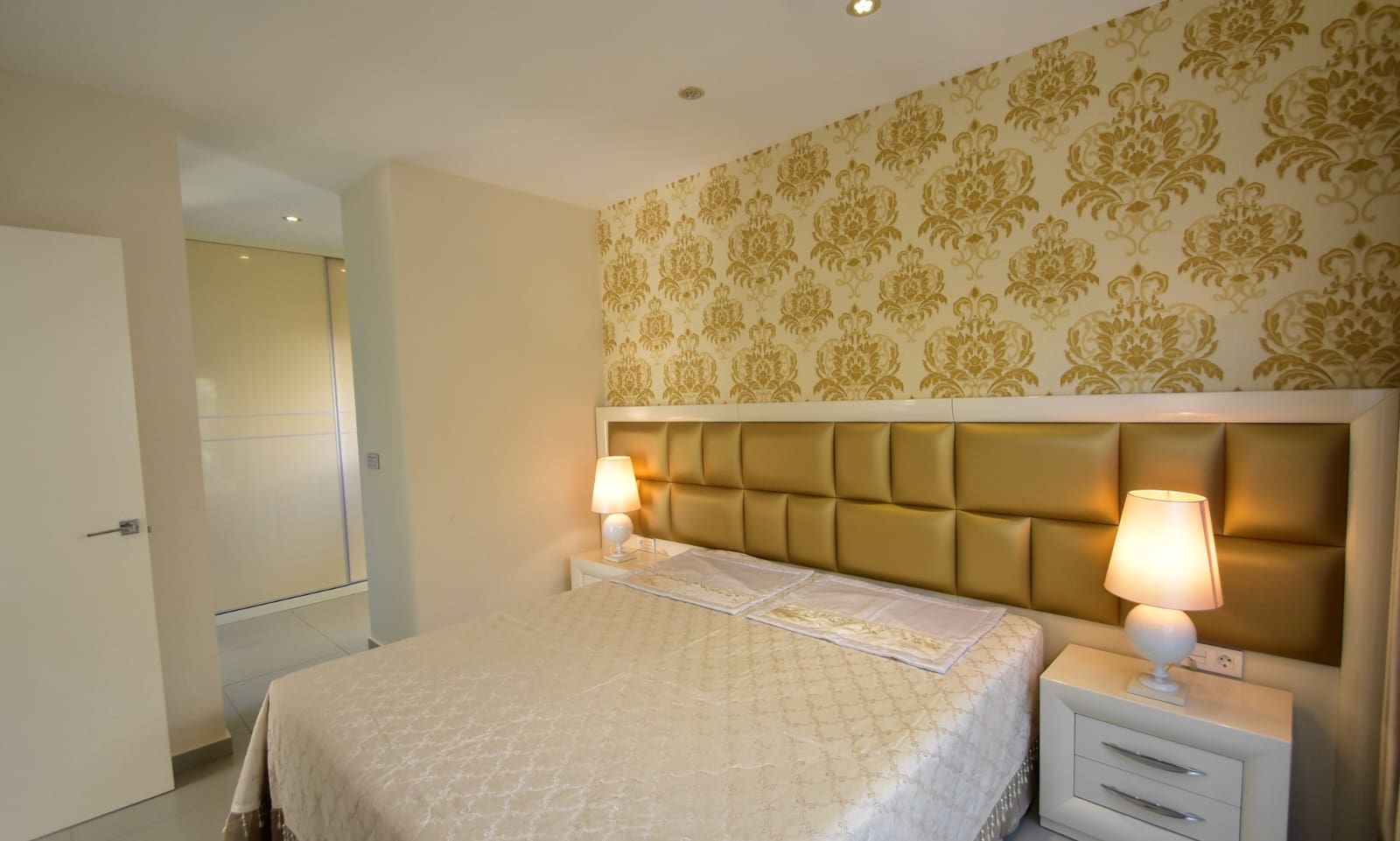 3 slaapkamer Villa te koop in Ciudad Quesada met zwembad - € 459.000 (Ref: 9628002)