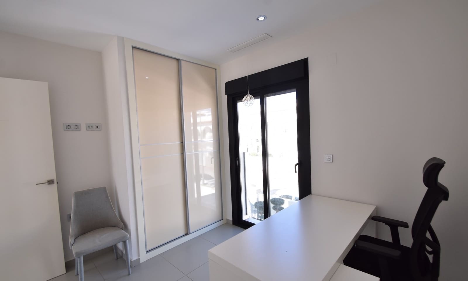 3 slaapkamer Villa te koop in Ciudad Quesada met zwembad - € 459.000 (Ref: 9628002)