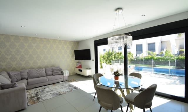 3 slaapkamer Villa te koop in Ciudad Quesada, Rojales met zwembad - € 459.000 (Ref: 9628002)