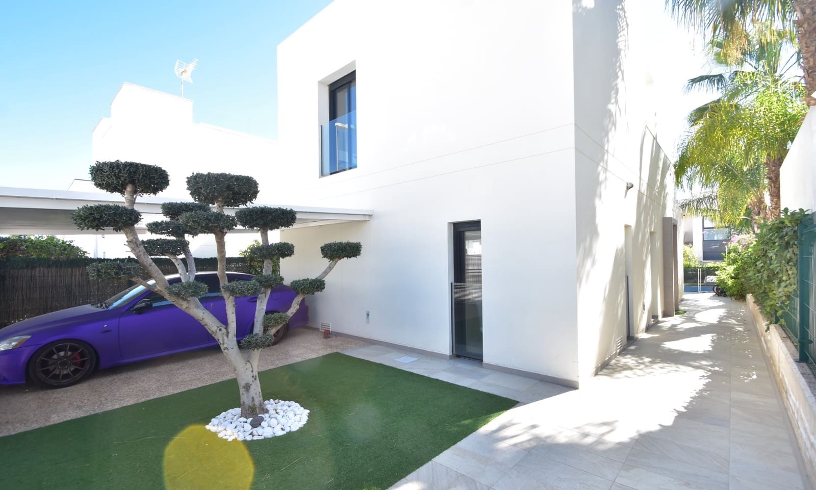 3 slaapkamer Villa te koop in Ciudad Quesada met zwembad - € 459.000 (Ref: 9628002)