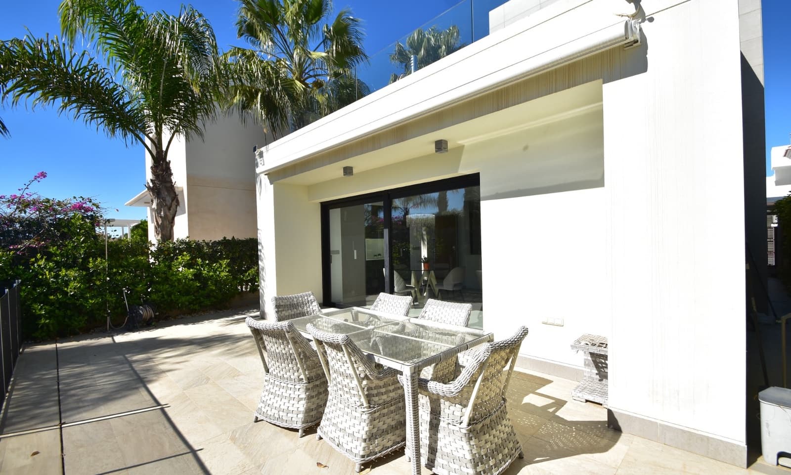 3 slaapkamer Villa te koop in Ciudad Quesada met zwembad - € 459.000 (Ref: 9628002)