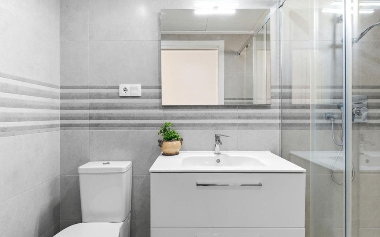 Leilighet til salgs i Los Dolses med svømmebasseng - € 249 000 (Ref: 9628174)